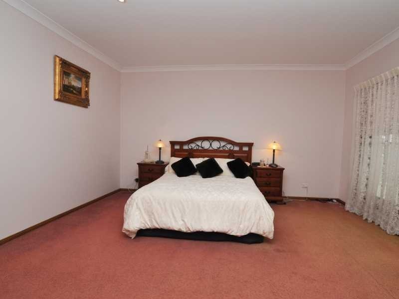 1 Douglas Close, Largs NSW 2320