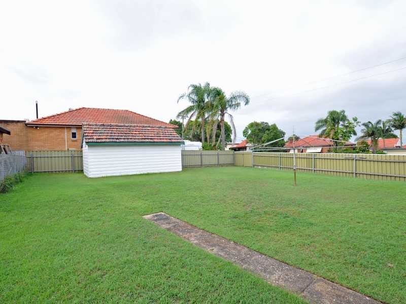 9 Pearson Street, Rutherford NSW 2320