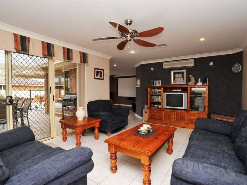 Aberglasslyn NSW 2320
