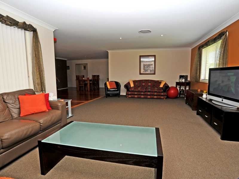 29 Bingara Ave, Aberglasslyn NSW 2320