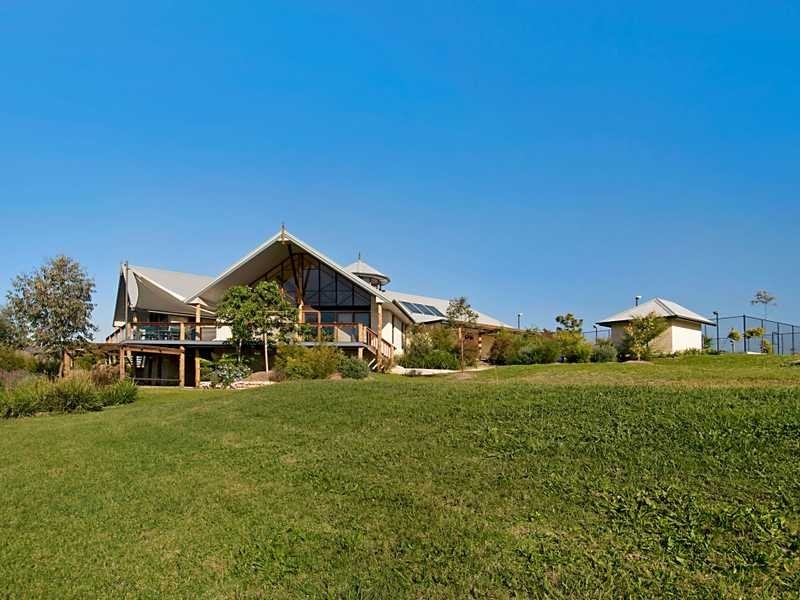 63 Allyn River Rd, East Gresford NSW 2311