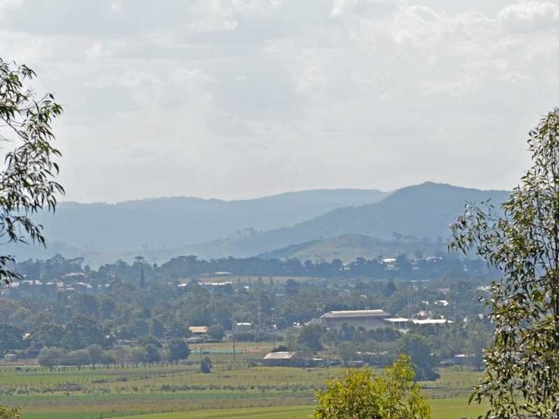 5 Wilton Drive, East Maitland NSW 2323
