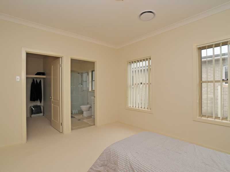 18 Johnson Drive, East Maitland NSW 2323