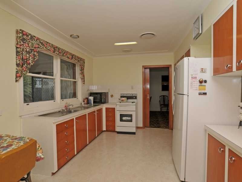 43 Robert Street, Tenambit NSW 2323