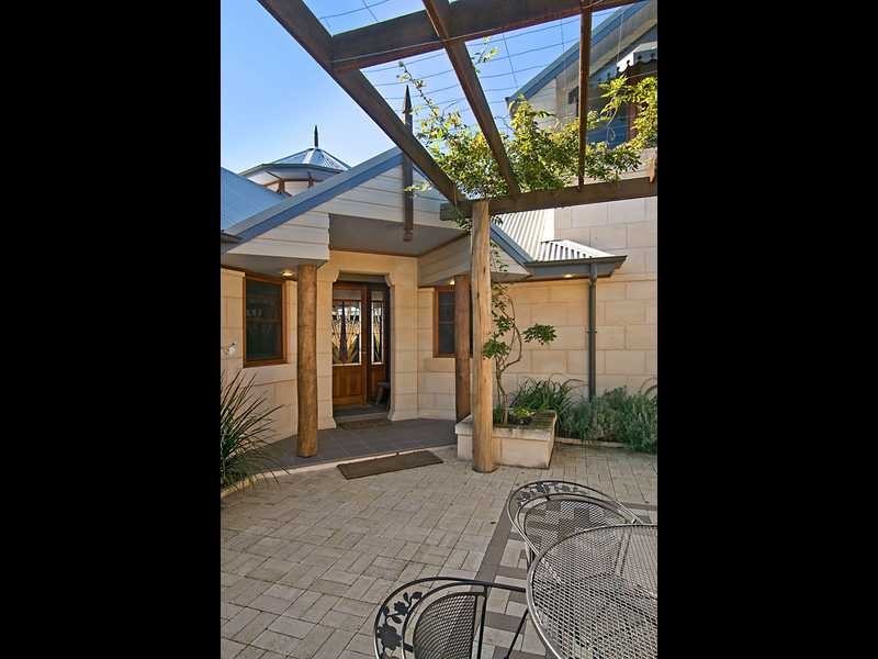 63 Allyn River Rd, Gresford NSW 2311