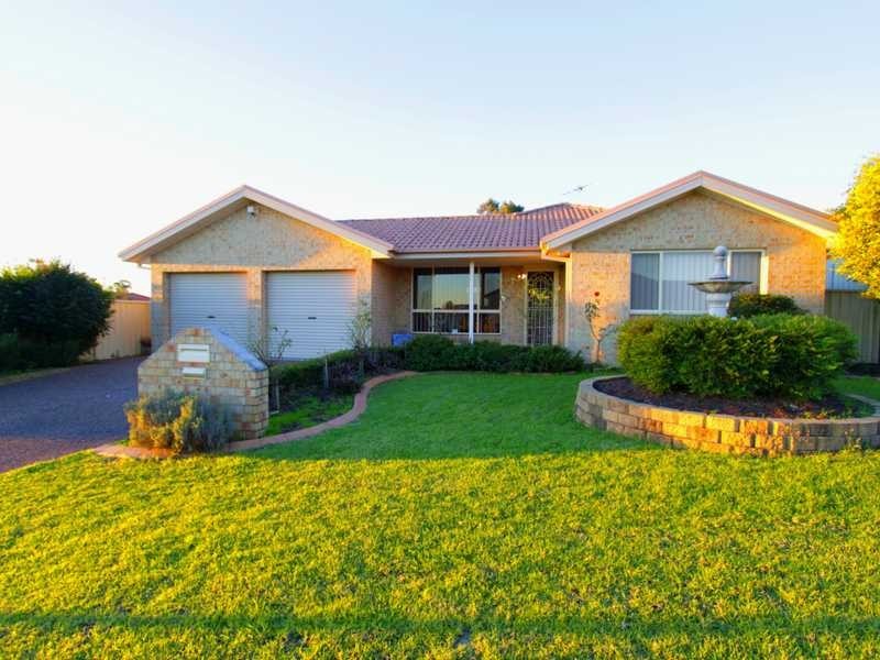 7 Benjamin Circle, Aberglasslyn NSW 2320