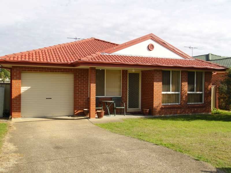 12B Justine Parade, Rutherford NSW 2320