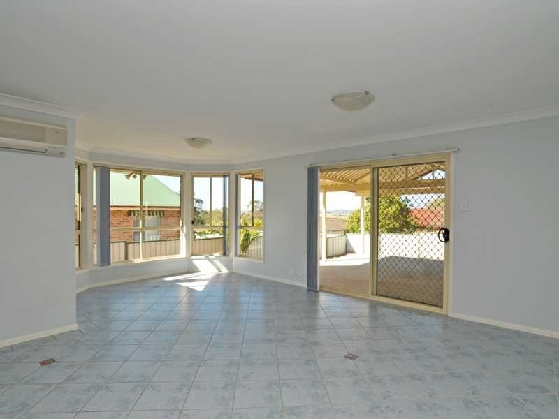 41 Clayton Close, Rutherford NSW 2320