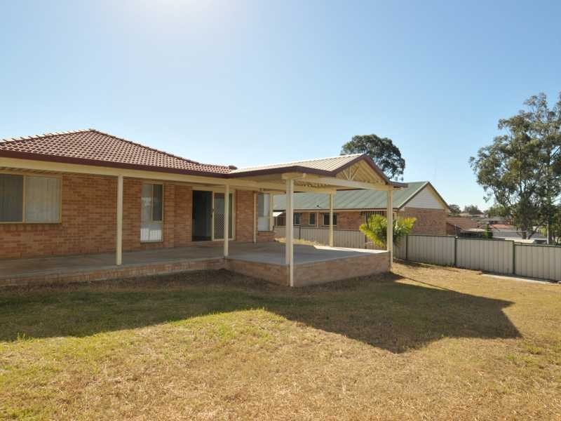 41 Clayton Close, Rutherford NSW 2320