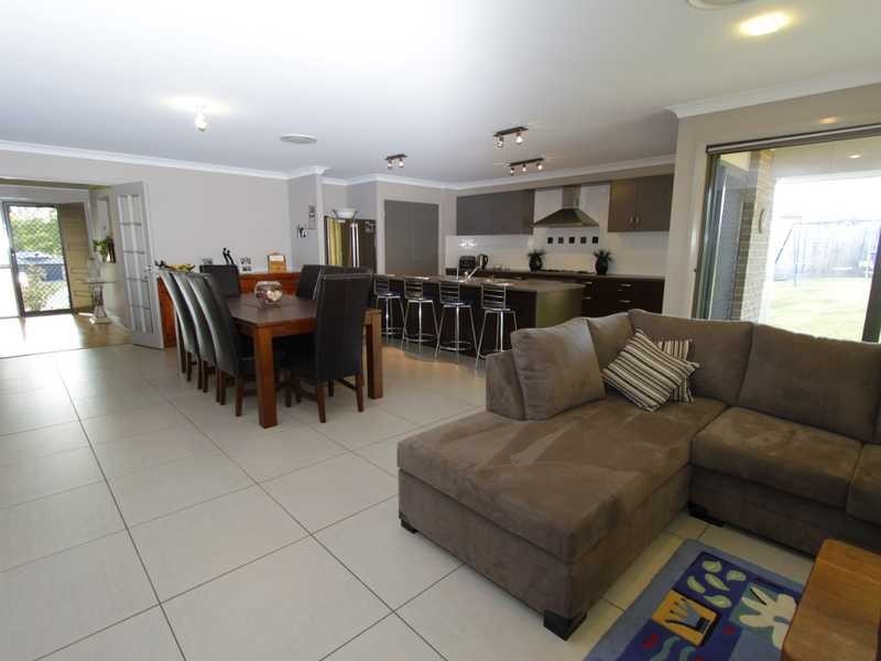 11 Weemala Close, Aberglasslyn NSW 2320