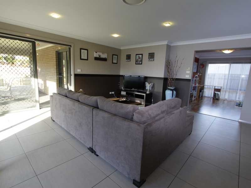 11 Weemala Close, Aberglasslyn NSW 2320