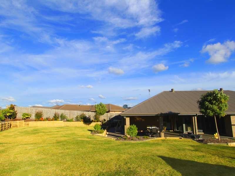 11 Weemala Close, Aberglasslyn NSW 2320