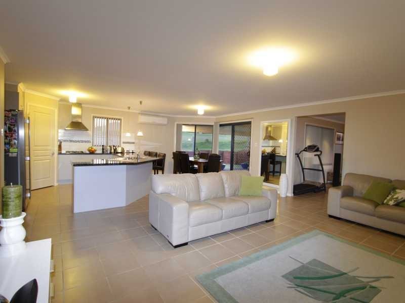 13 Weemala Close, Aberglasslyn NSW 2320