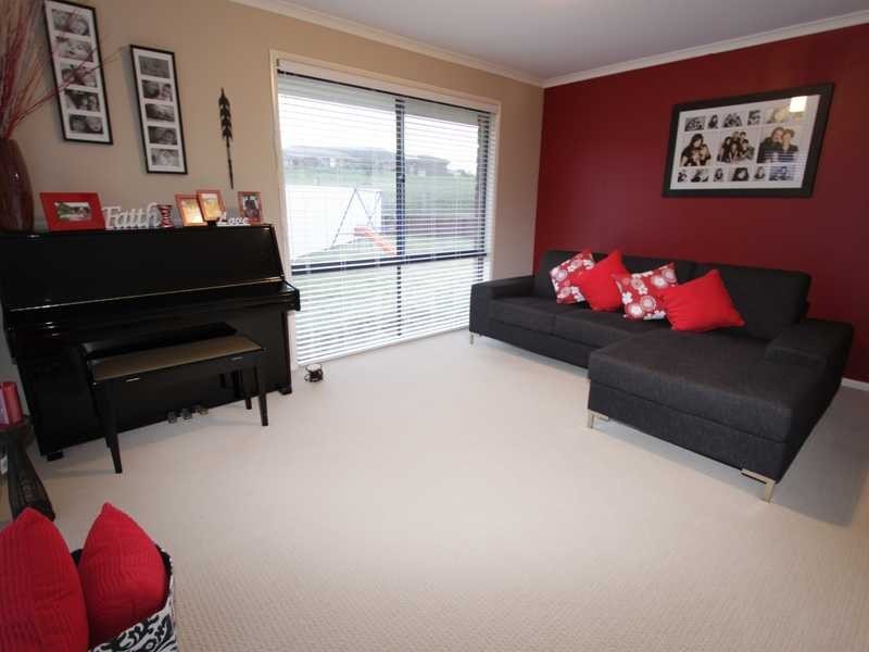 13 Weemala Close, Aberglasslyn NSW 2320