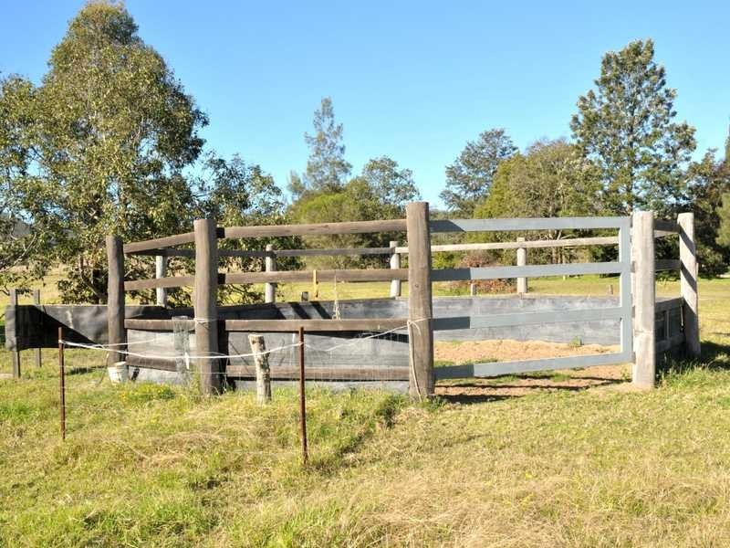 14 Martins Creek Road, Paterson NSW 2421