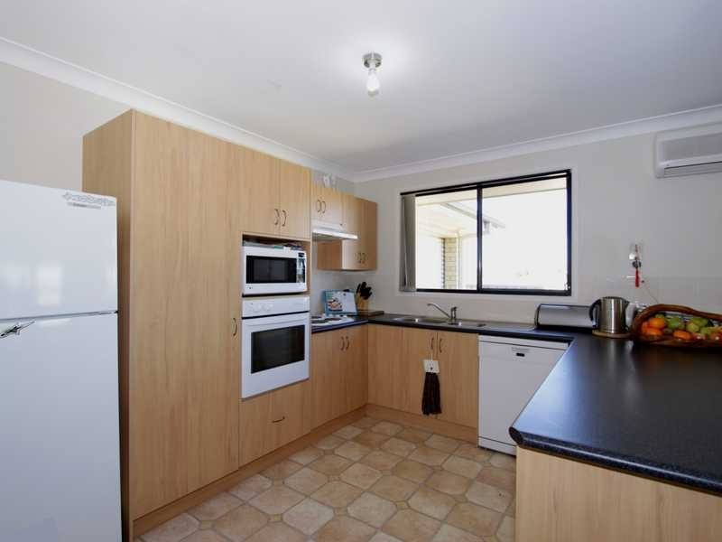 18 Aaron Cove, Aberglasslyn NSW 2320