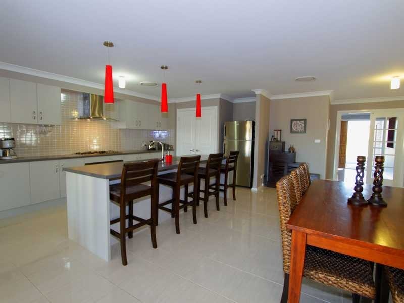 9 Greenwood Grove, Aberglasslyn NSW 2320