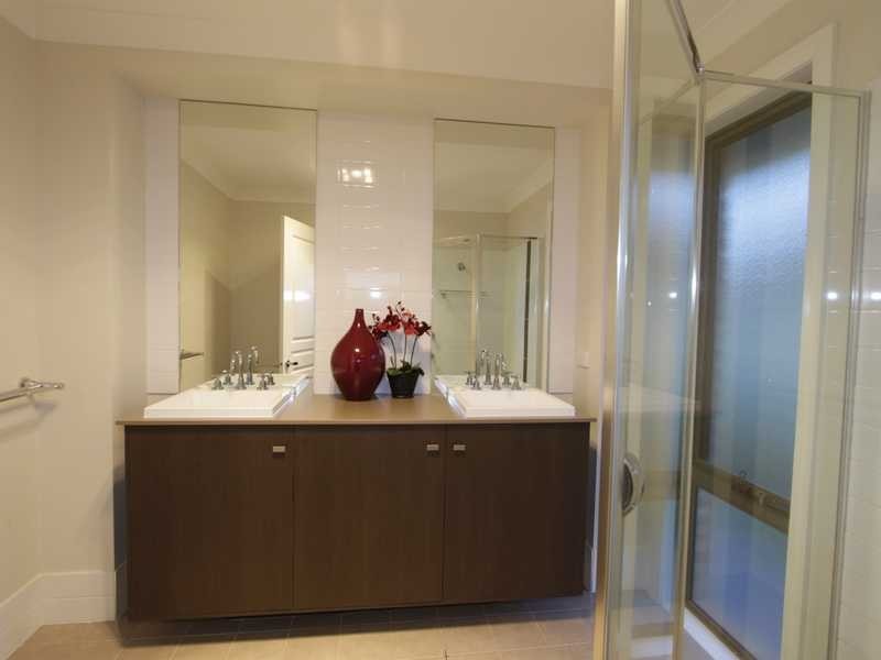 9 Greenwood Grove, Aberglasslyn NSW 2320