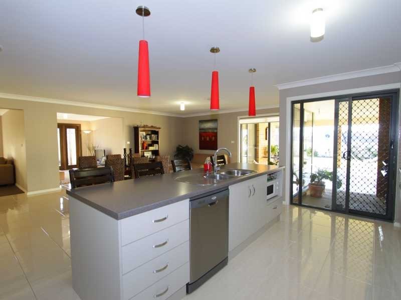 9 Greenwood Grove, Aberglasslyn NSW 2320