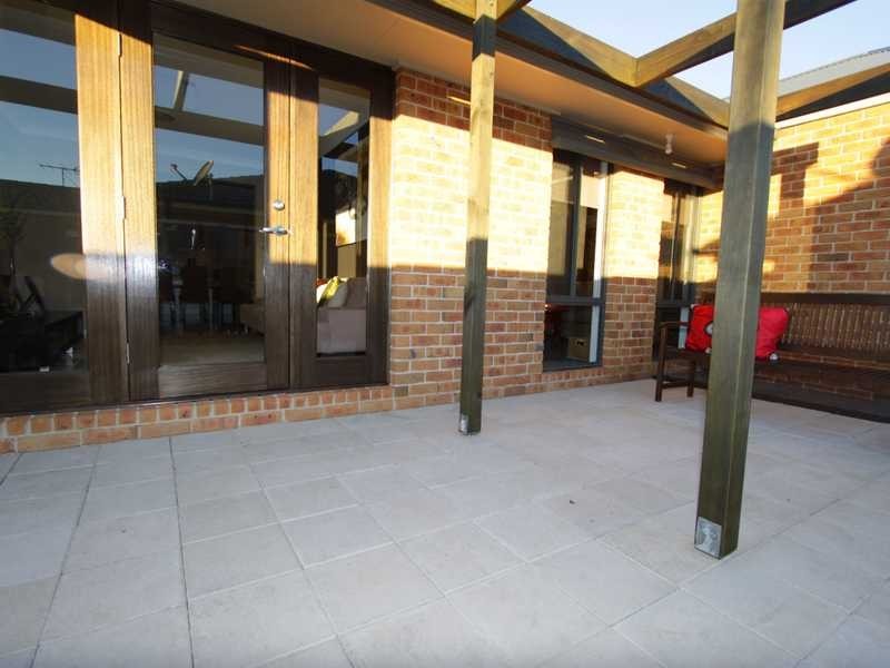 9 Greenwood Grove, Aberglasslyn NSW 2320