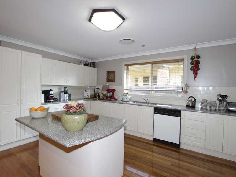 20 Denison Rd, Bolwarra NSW 2320