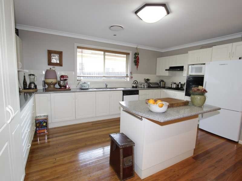 20 Denison Rd, Bolwarra NSW 2320