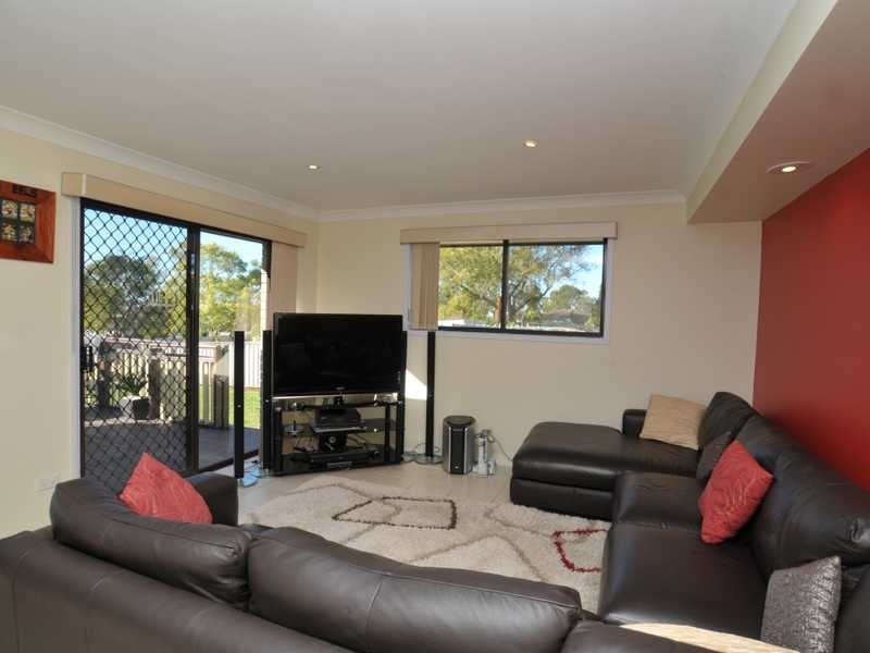 36 Crofton Avenue, Tenambit NSW 2323