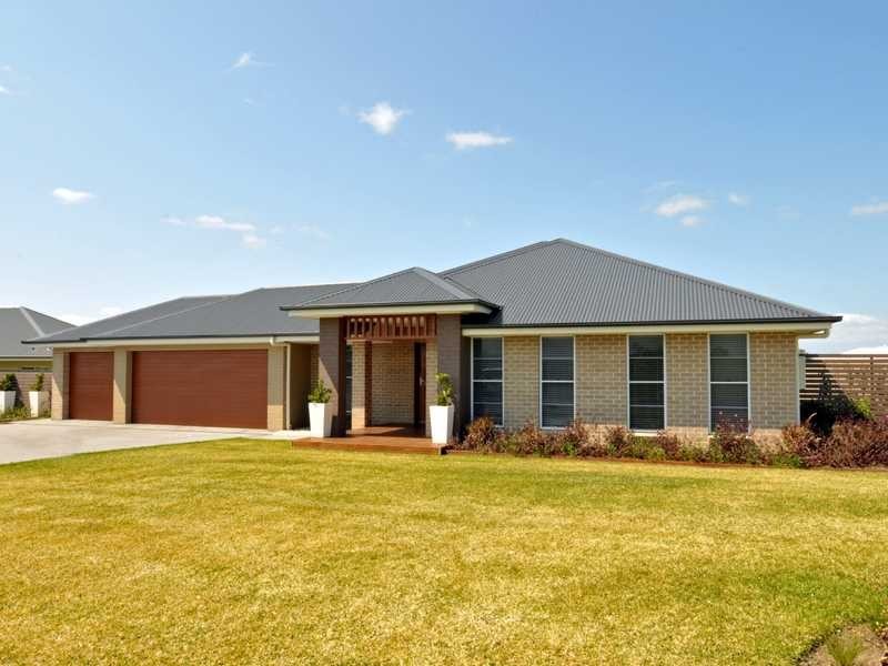 19 Arran Cct, Largs NSW 2320