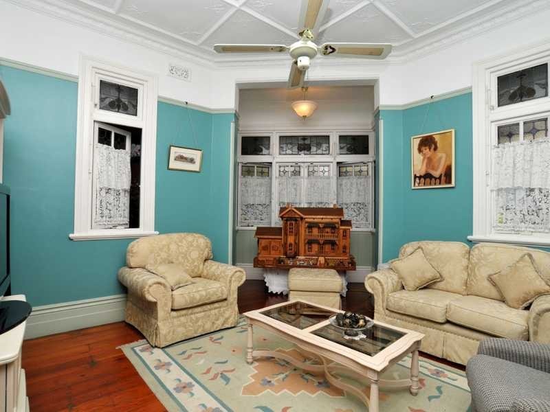 2 Regent Street, Maitland NSW 2320