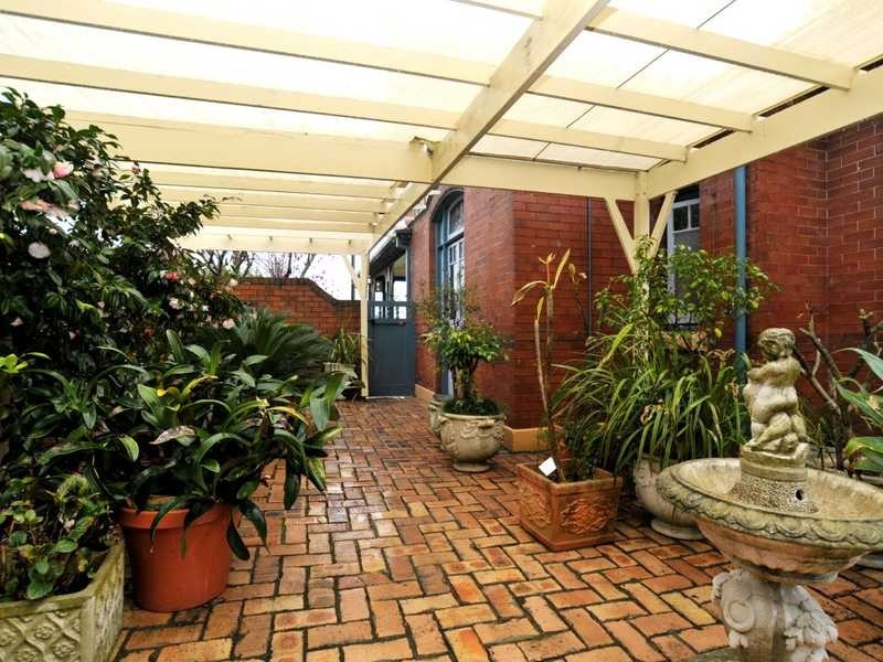 2 Regent Street, Maitland NSW 2320