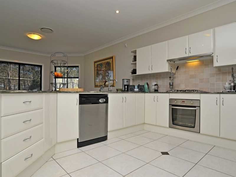 1 Bowalla Cl, Wallalong NSW 2320