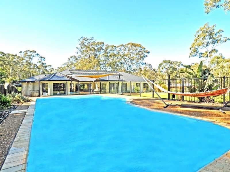 1 Bowalla Cl, Wallalong NSW 2320