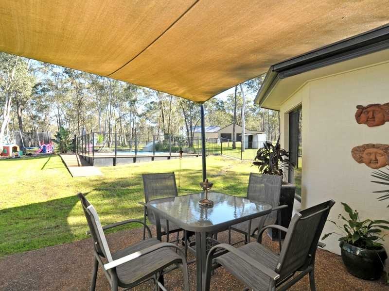 1 Bowalla Cl, Wallalong NSW 2320