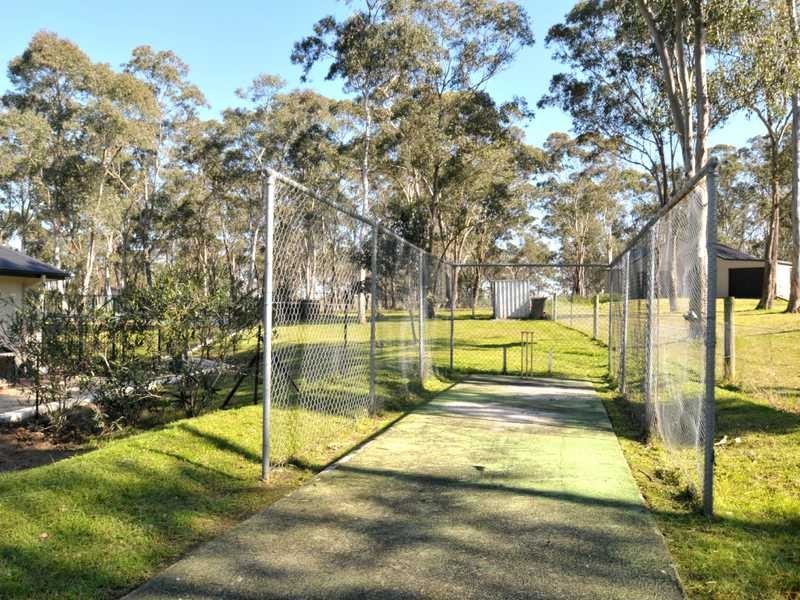 1 Bowalla Cl, Wallalong NSW 2320