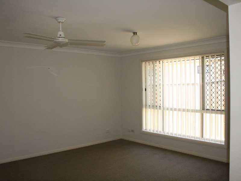 11 Collinson Street, Tenambit NSW 2323