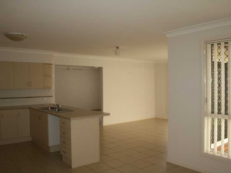 11 Collinson Street, Tenambit NSW 2323