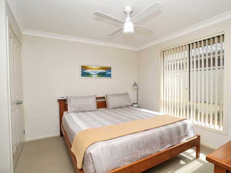 76b Streeton Dr, Metford NSW 2323