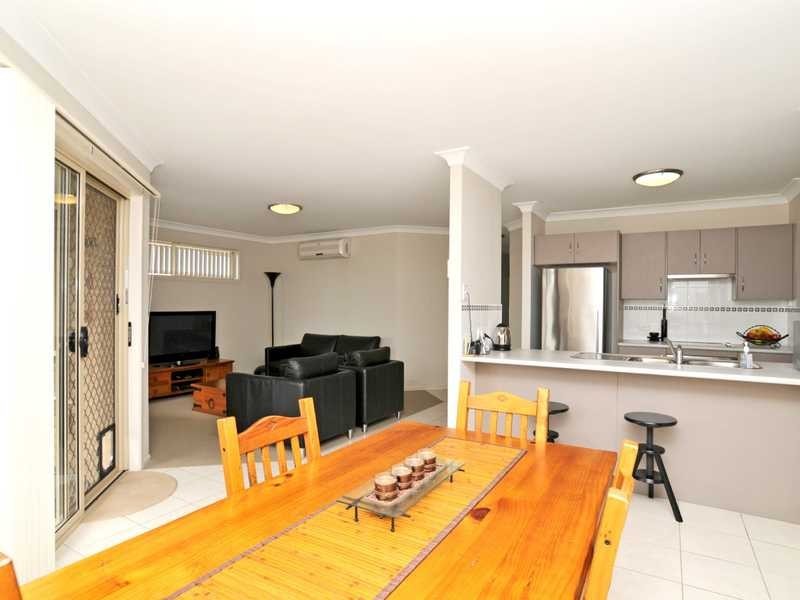 76b Streeton Dr, Metford NSW 2323