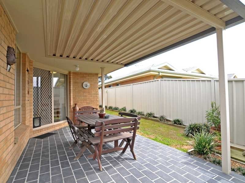 76b Streeton Dr, Metford NSW 2323