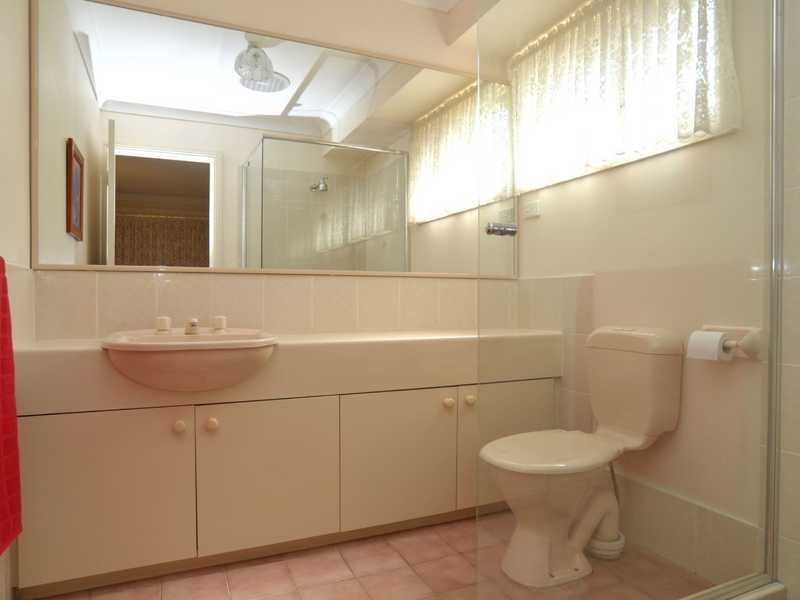 2 Rosebrook Row, East Maitland NSW 2323