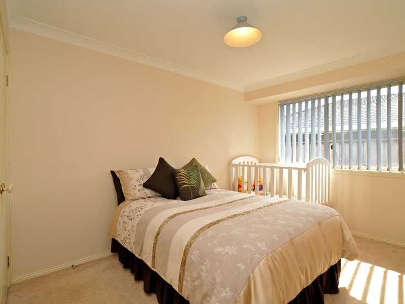 2 Rosebrook Row, East Maitland NSW 2323