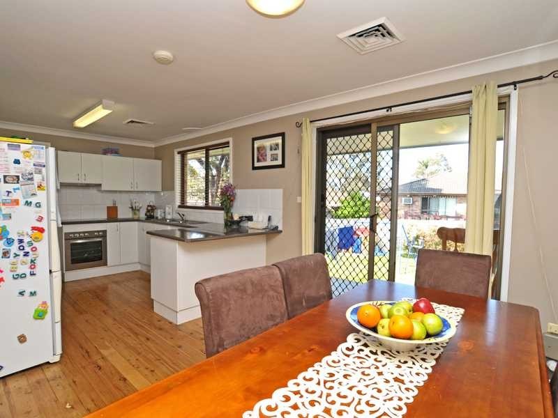 5 Larkspur Pde, Metford NSW 2323