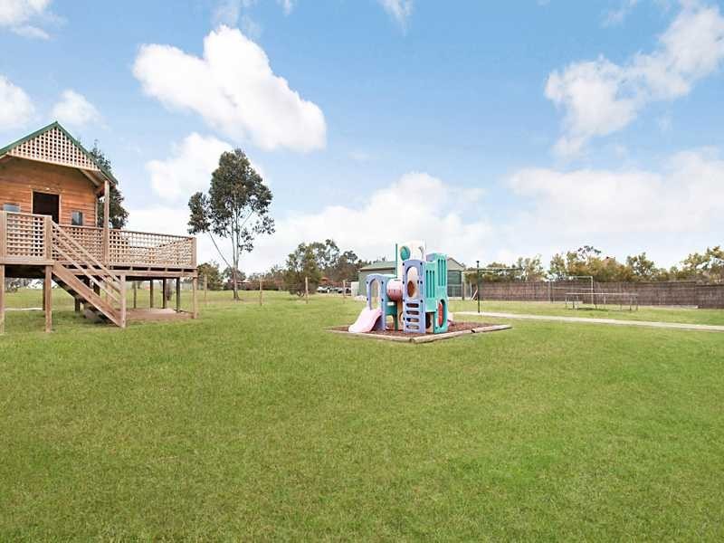 14 Cahill Cl, Black Hill NSW 2322