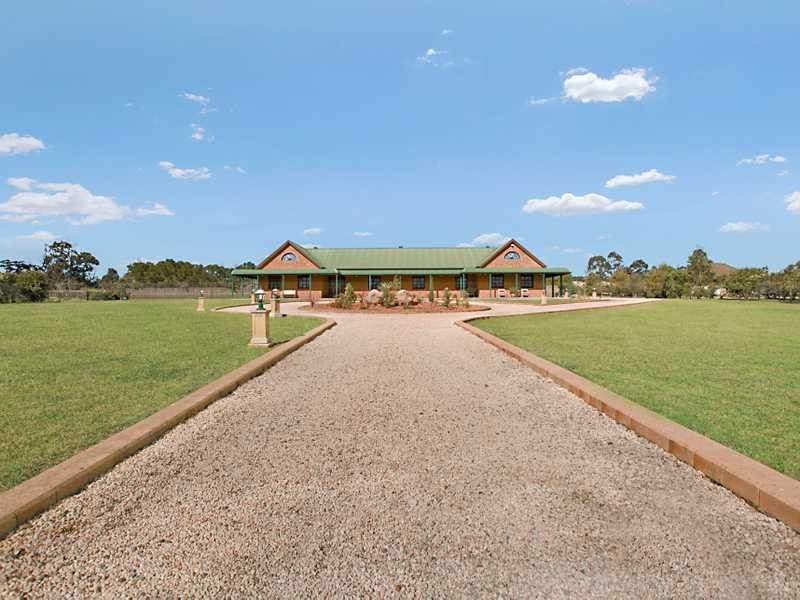 14 Cahill Cl, Black Hill NSW 2322