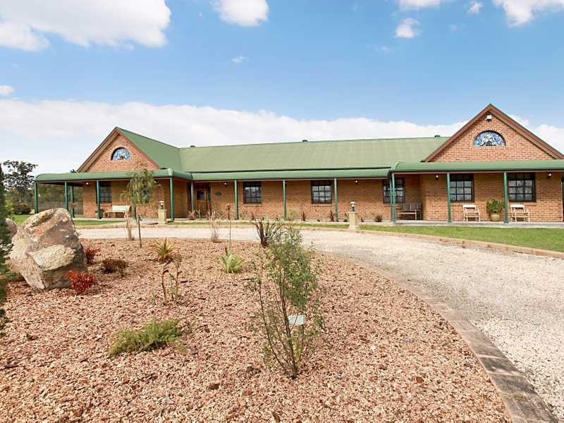 14 Cahill Cl, Black Hill NSW 2322