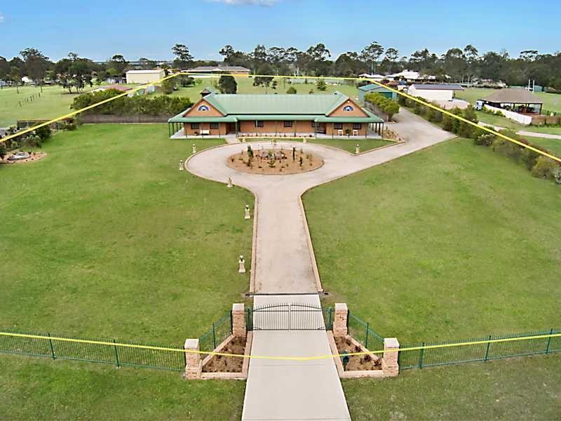 14 Cahill Cl, Black Hill NSW 2322