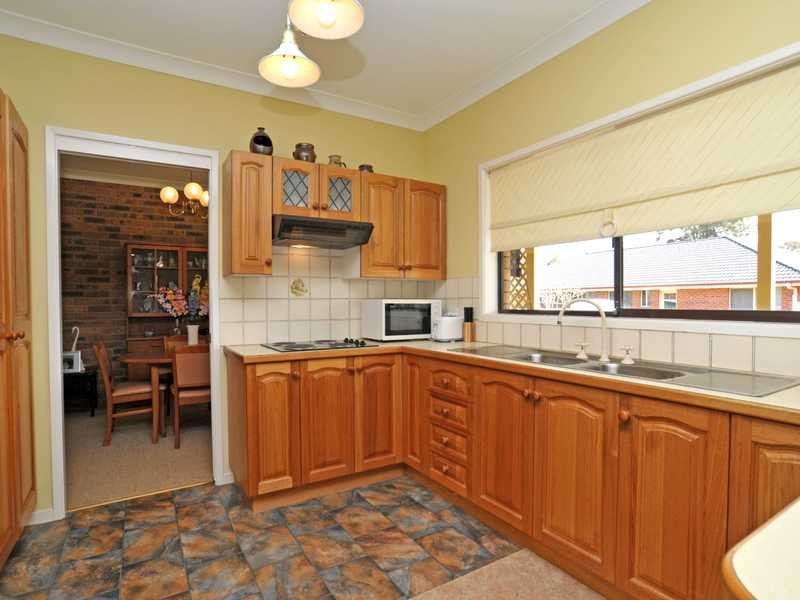 3 Centenary cl, Bolwarra Heights NSW 2320