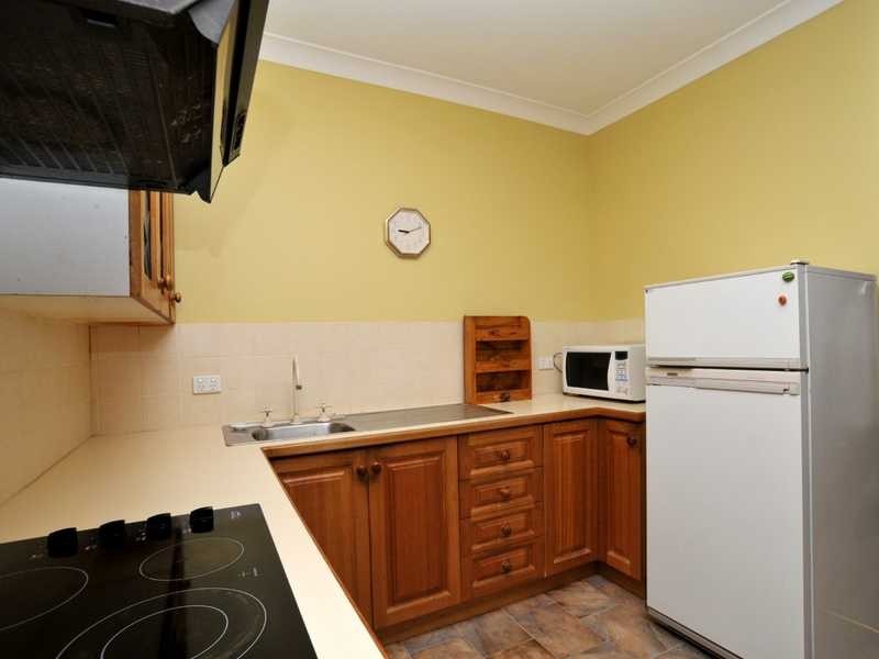 3 Centenary cl, Bolwarra Heights NSW 2320