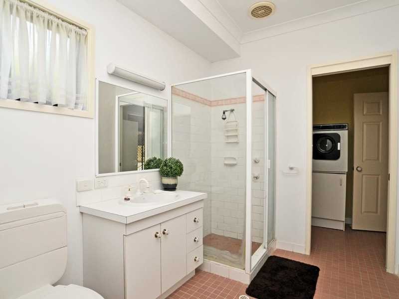 3 Centenary cl, Bolwarra Heights NSW 2320