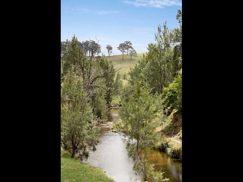 194 Clements Rd, Gresford NSW 2311